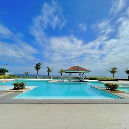 Arterra Seaview Resort มักตัน ภายนอก รูปภาพ