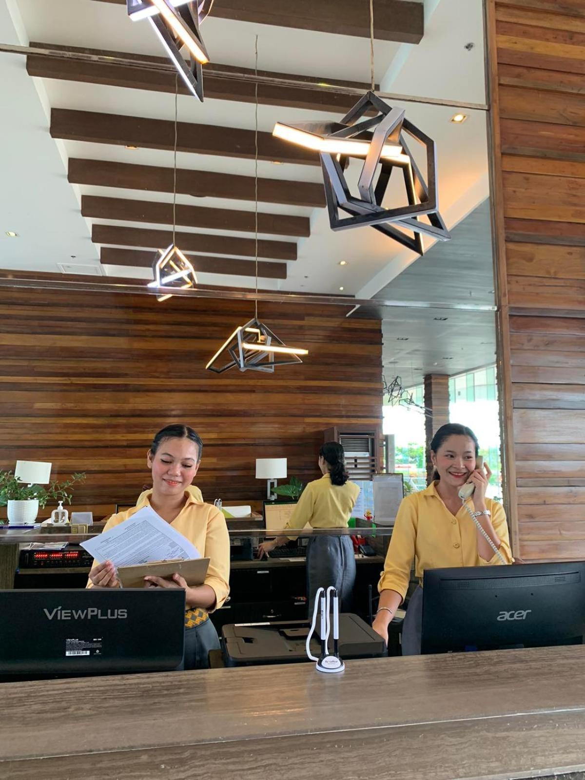 Arterra Seaview Resort มักตัน ภายนอก รูปภาพ